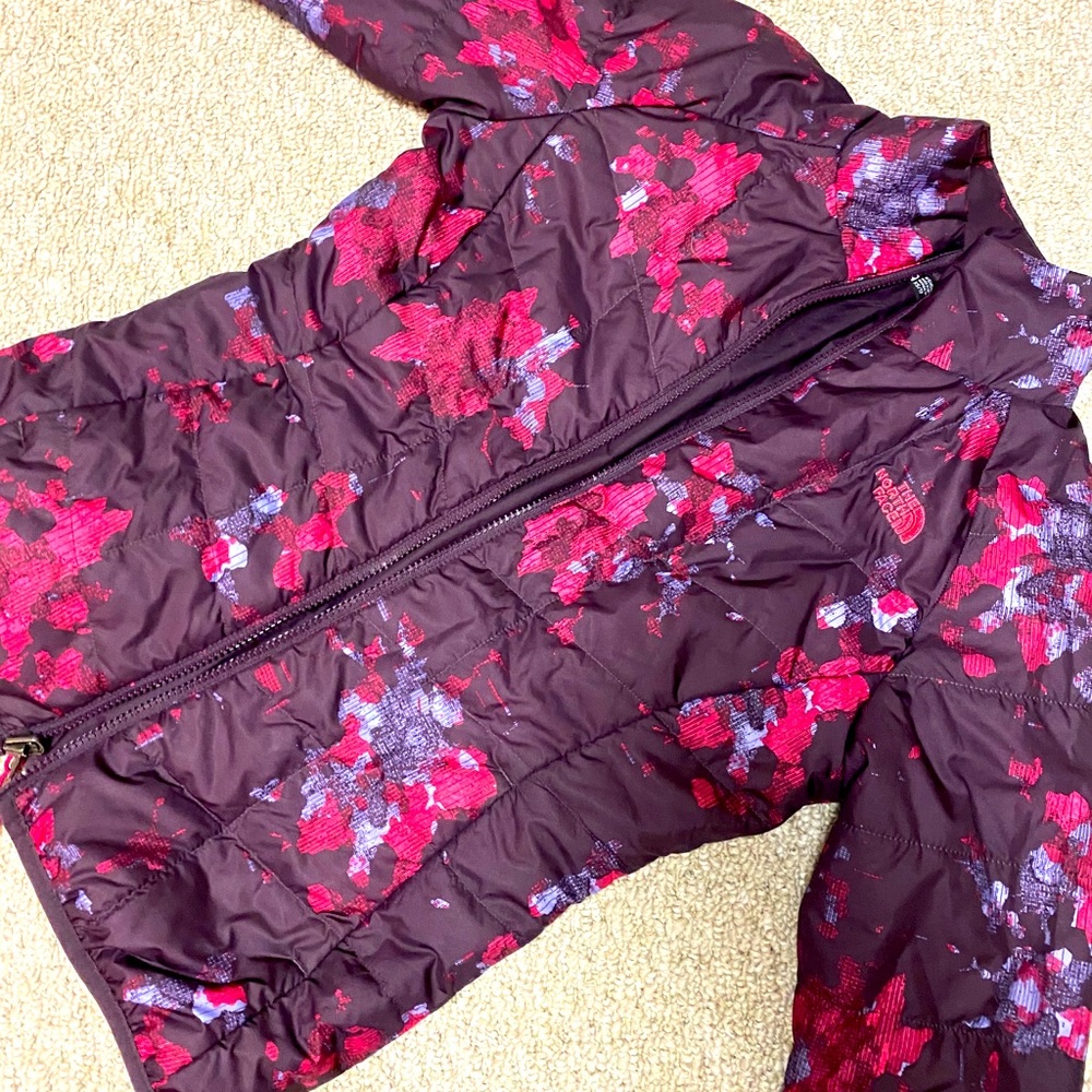 Patterned North Face Jacket - image 1